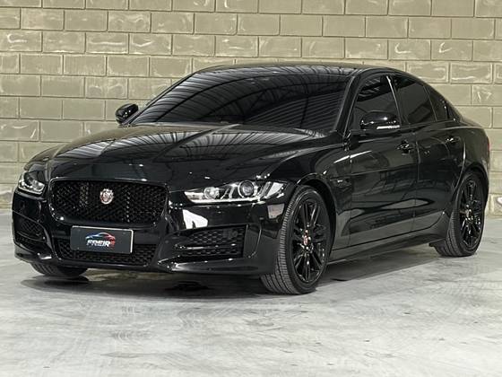 JAGUAR XE 2.0 16V SI4 TURBO GASOLINA R-SPORT 4P AUTOMÁTICO JAGUAR XE 2.0 16V SI4 TURBO GASOLINA R-SPORT 4P AUTOMÁTICO